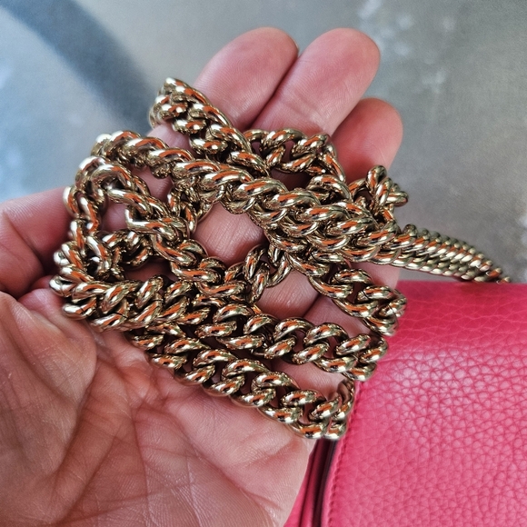 Gucci Soho Chain Crossbody Bag in Rare Hot Pink Leather - Picture 7 of 10